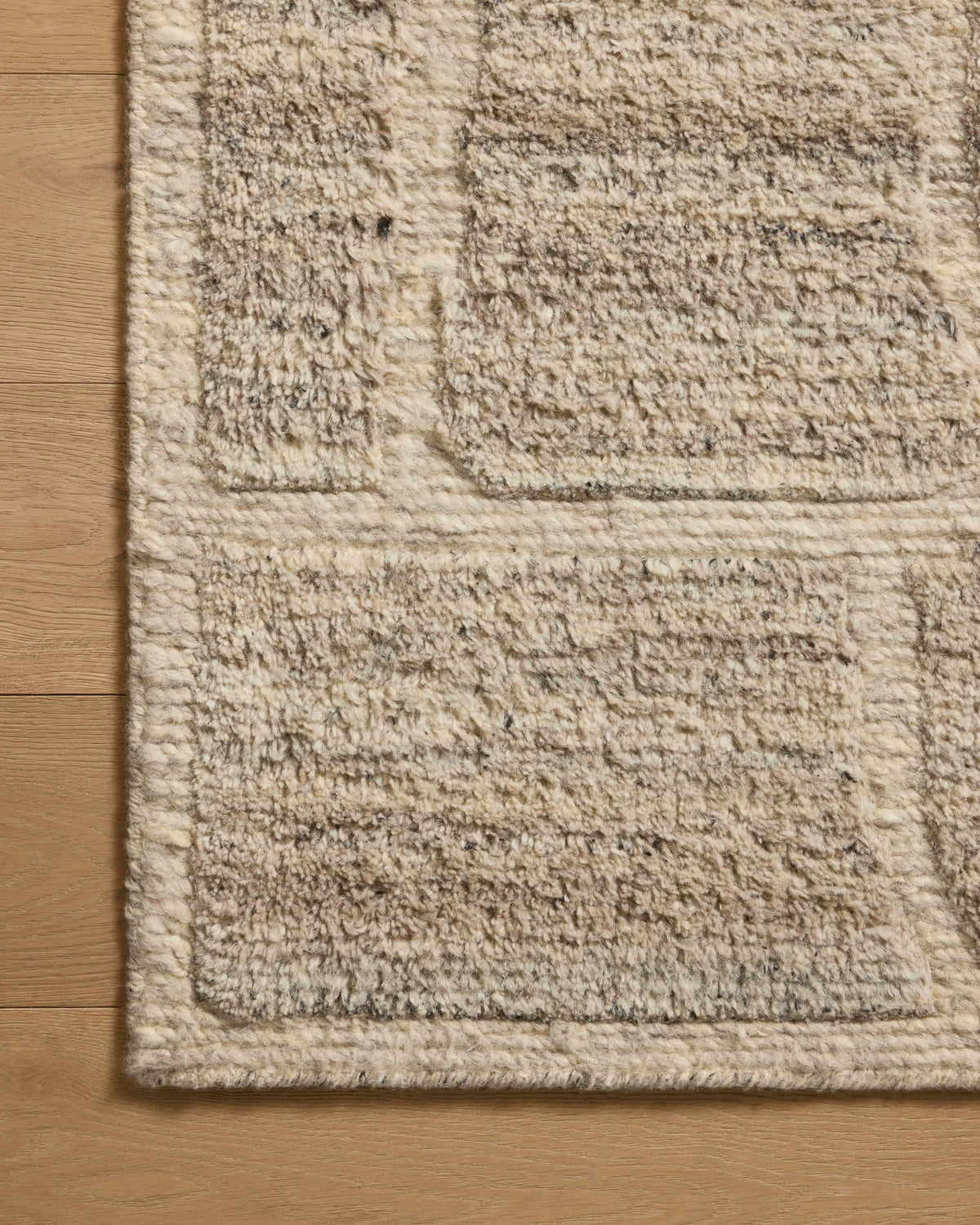 Loloi 4'-0" x 6'-0" Accent Rug
