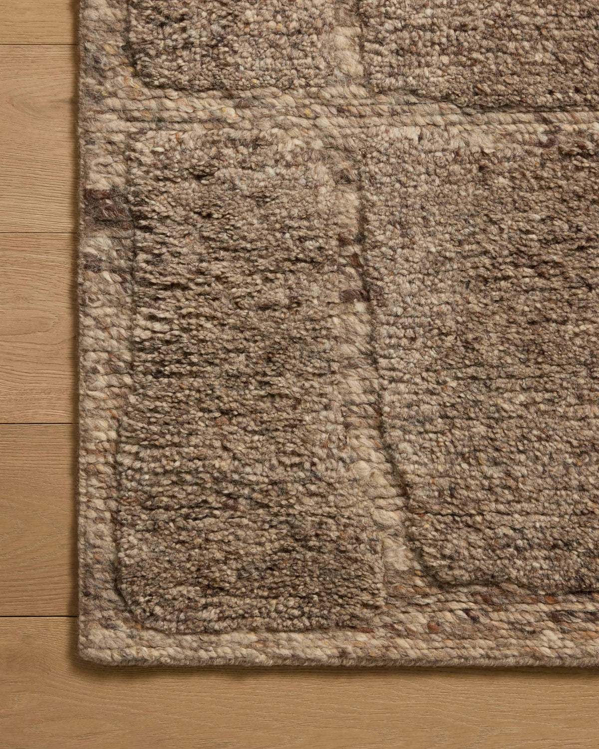 Loloi 4'-0" x 6'-0" Accent Rug