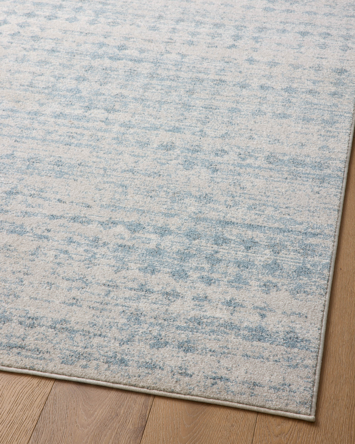 Loloi Kamala 18" x 18" Sample Rug