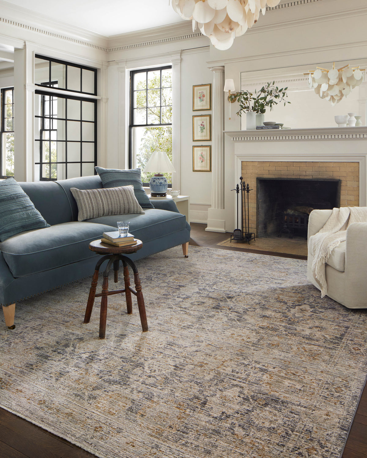Jean Stoffer x Loloi Katherine 18" x 18" Sample Rug