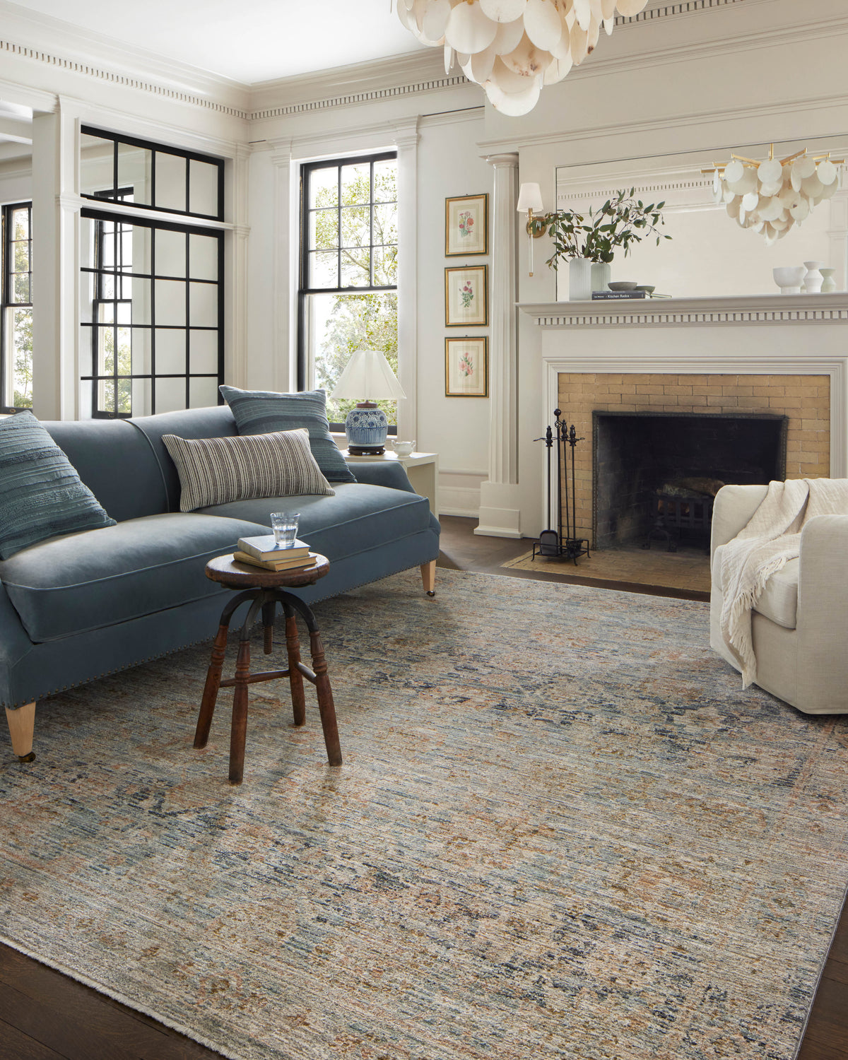 Jean Stoffer x Loloi Katherine 18" x 18" Sample Rug