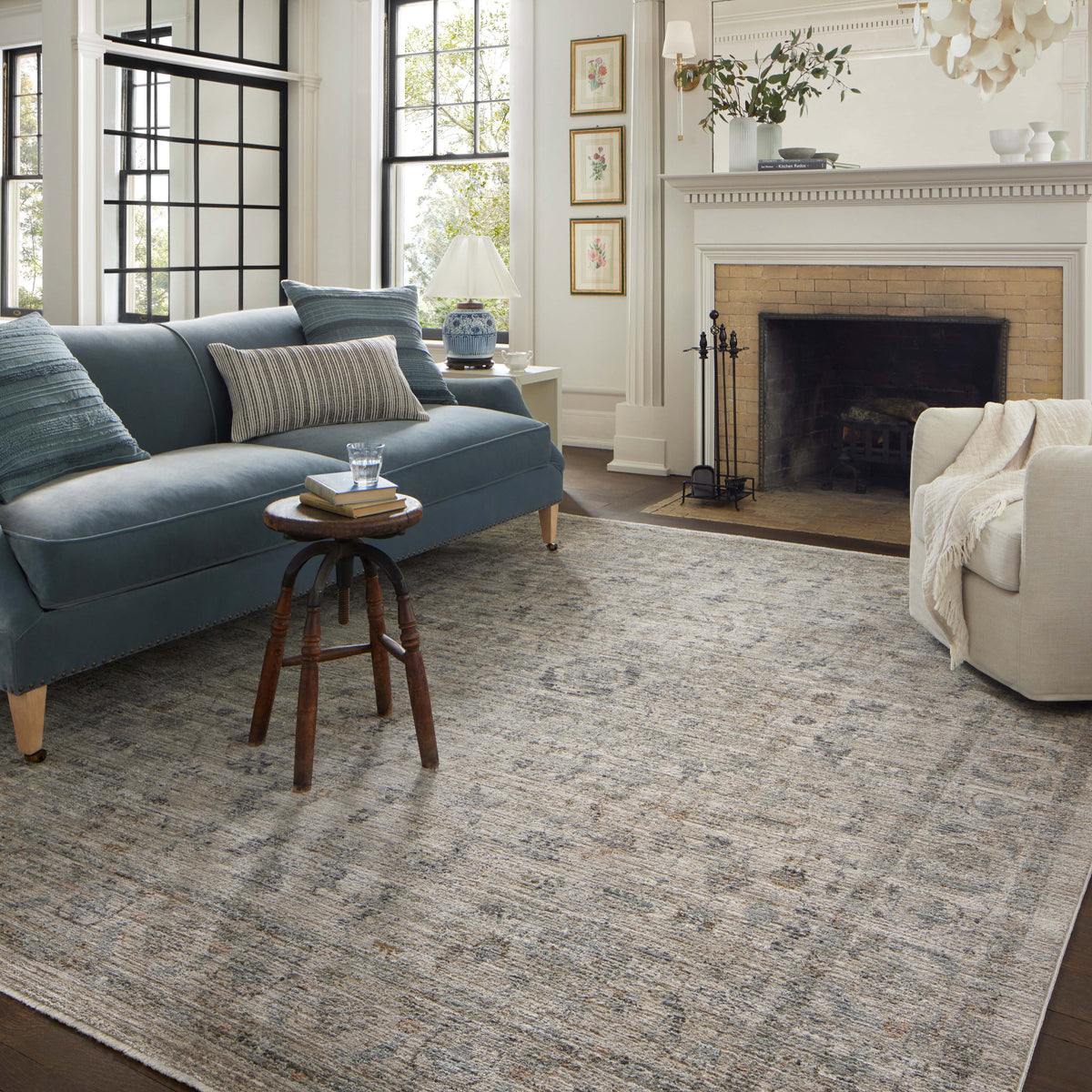 Jean Stoffer x Loloi Katherine Round Area Rug
