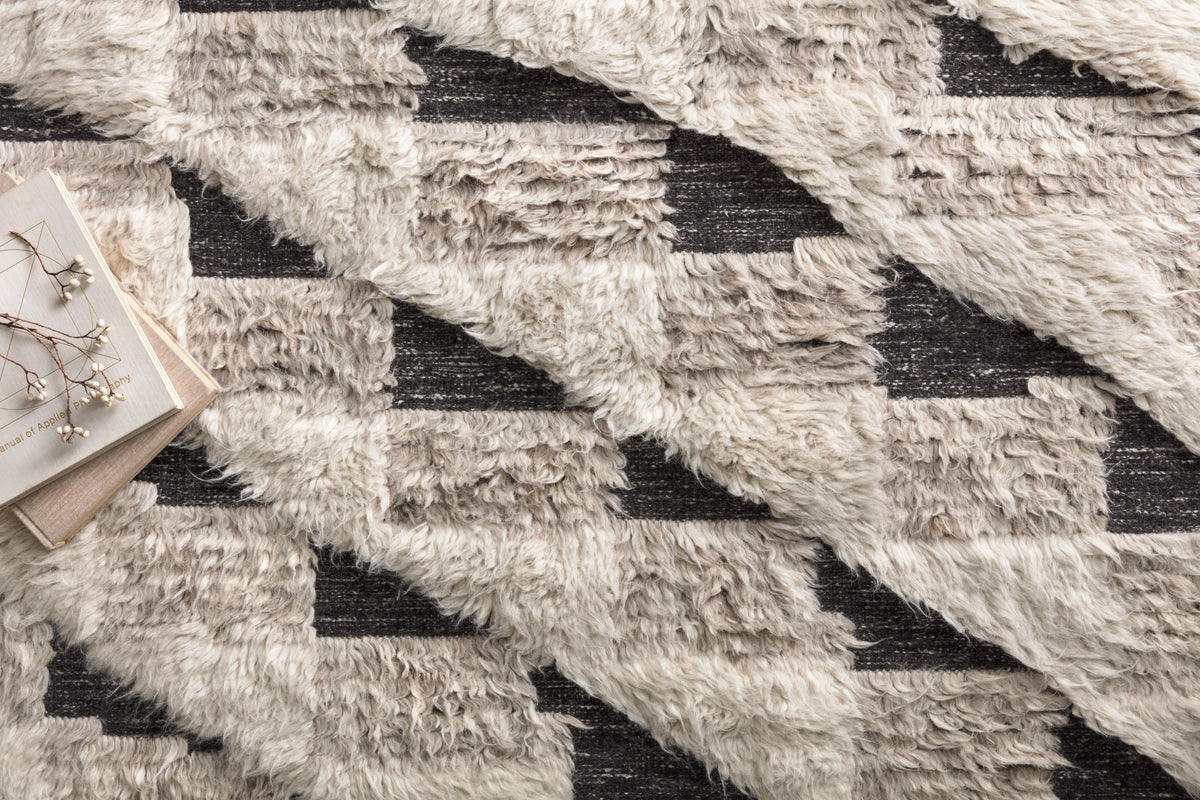 Loloi Khalid 18" x 18" Sample Rug