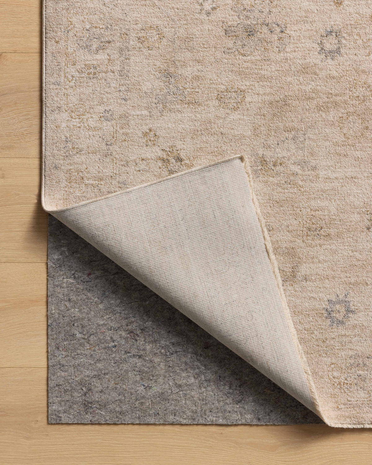 Chris Loves Julia x Loloi Louisa 18" x 18" Sample Rug