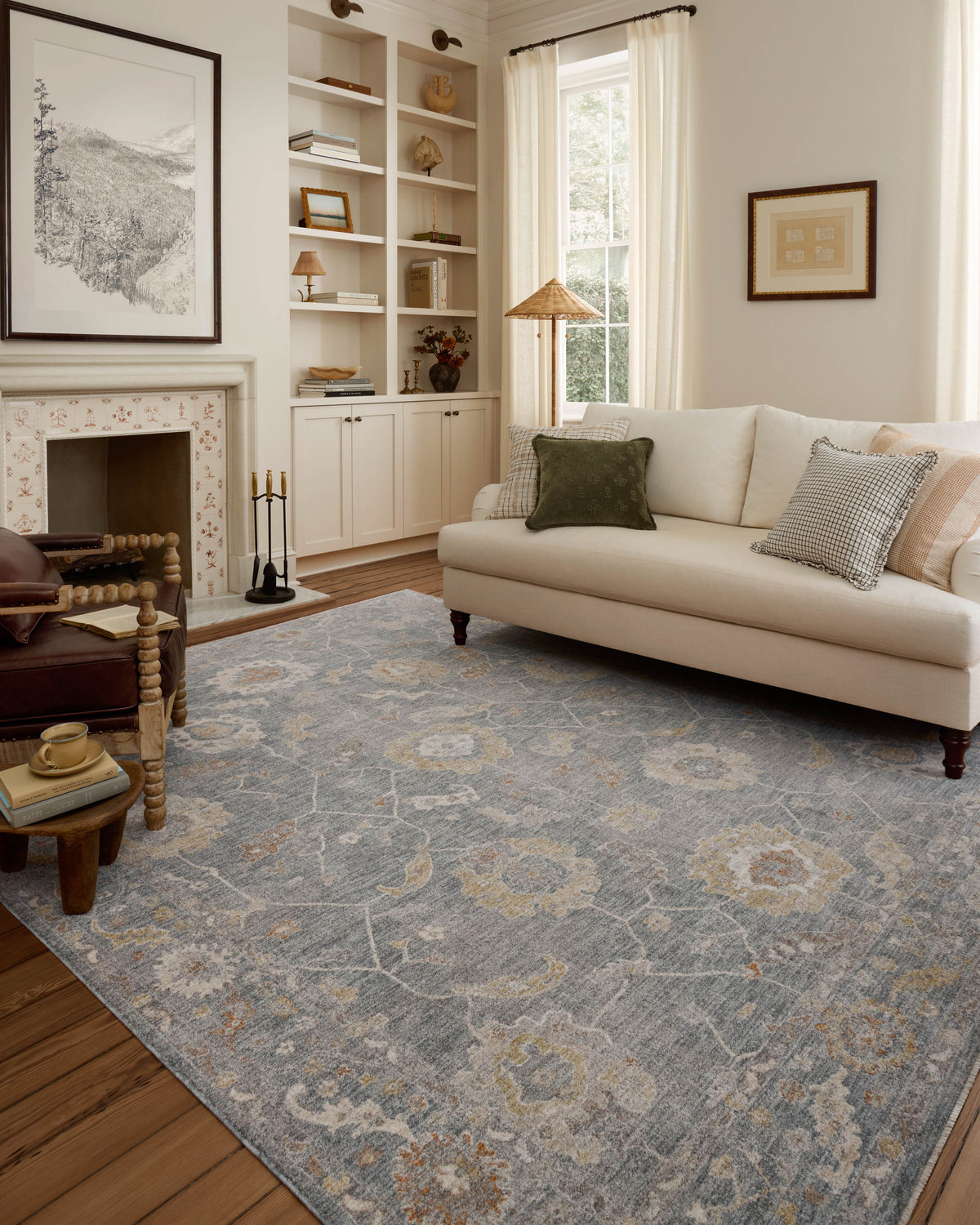 Chris Loves Julia x Loloi Louisa 18" x 18" Sample Rug