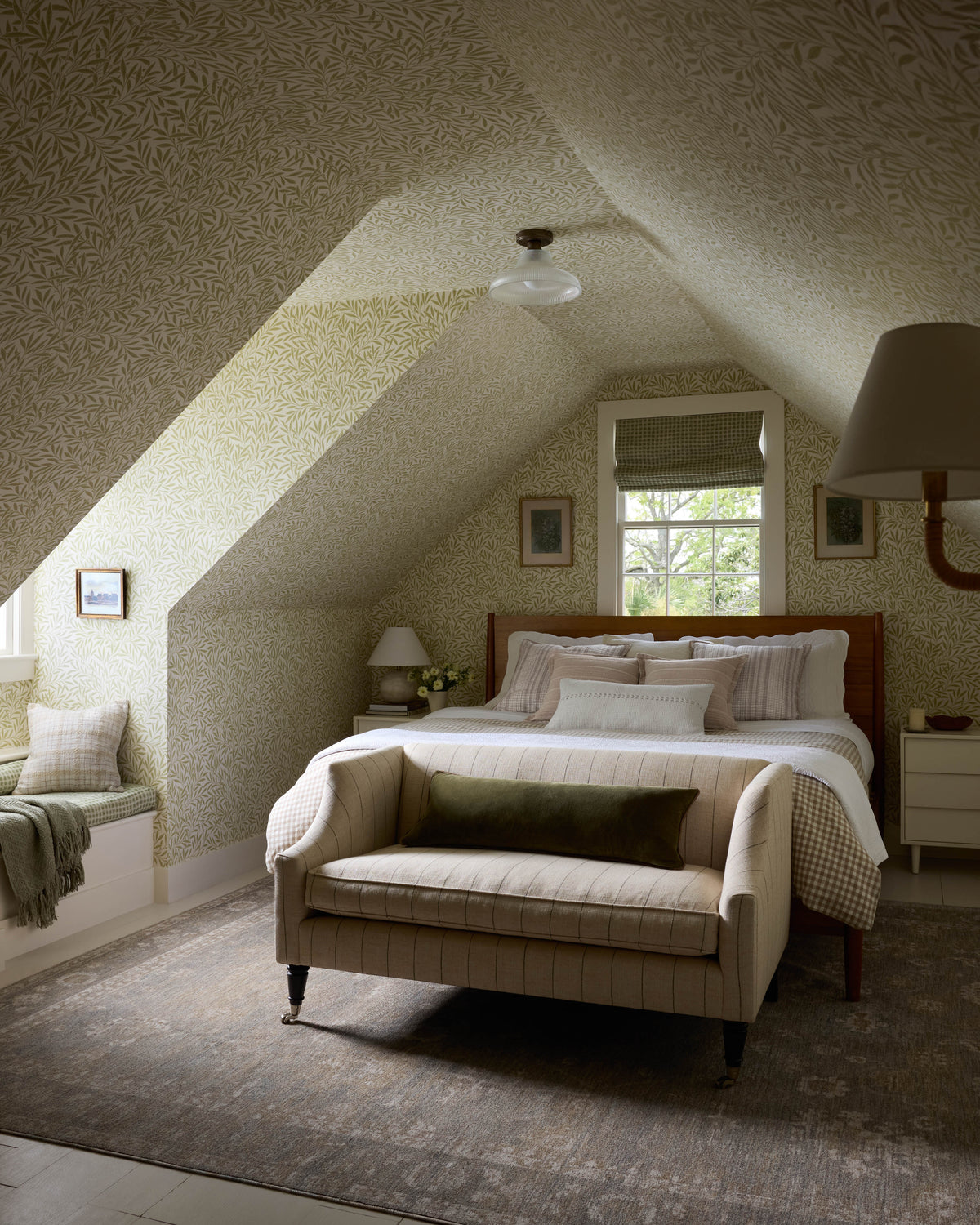 Chris Loves Julia x Loloi Louisa Accent Rug