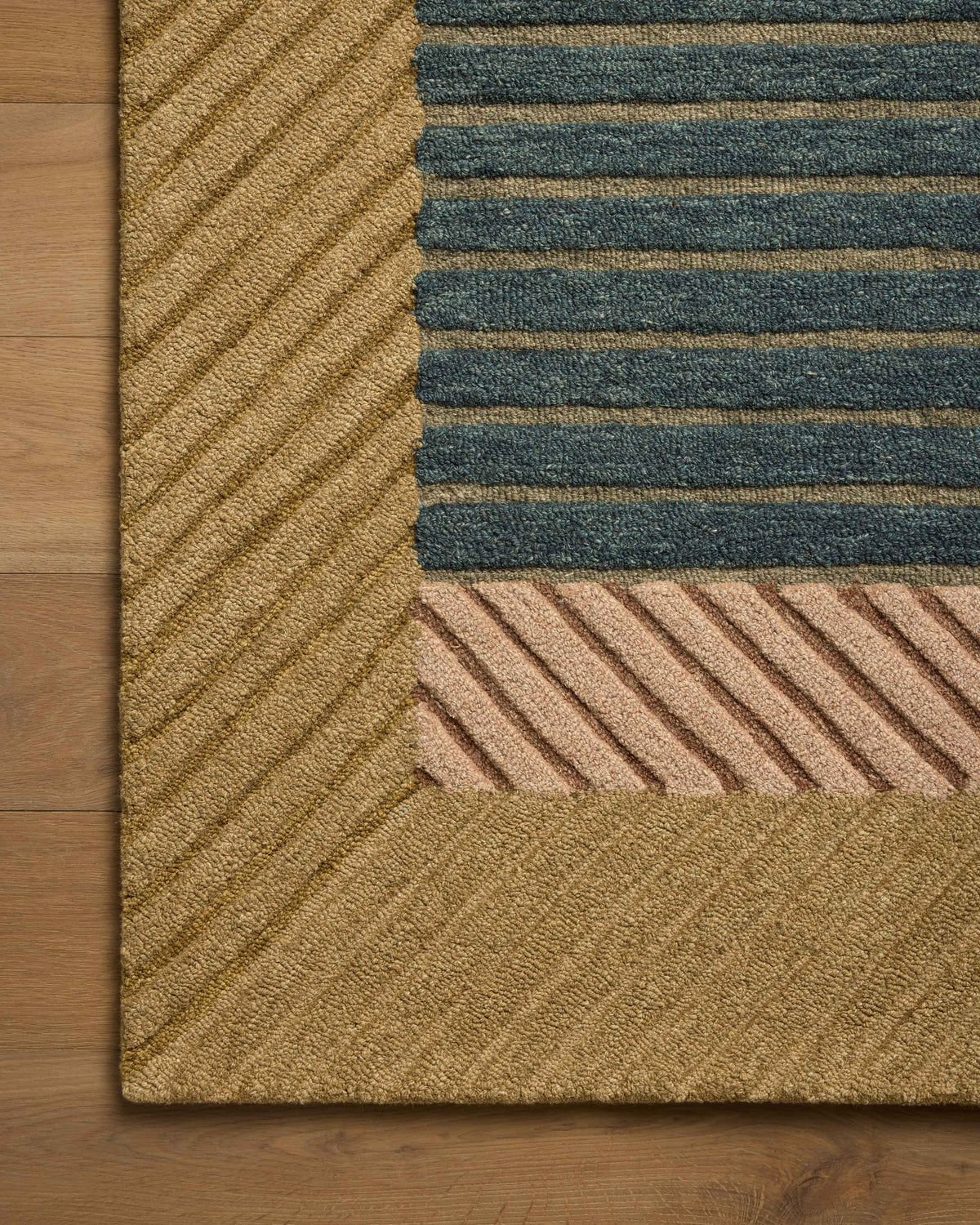 Brigette Romanek x Loloi Madi 18" x 18" Sample Rug