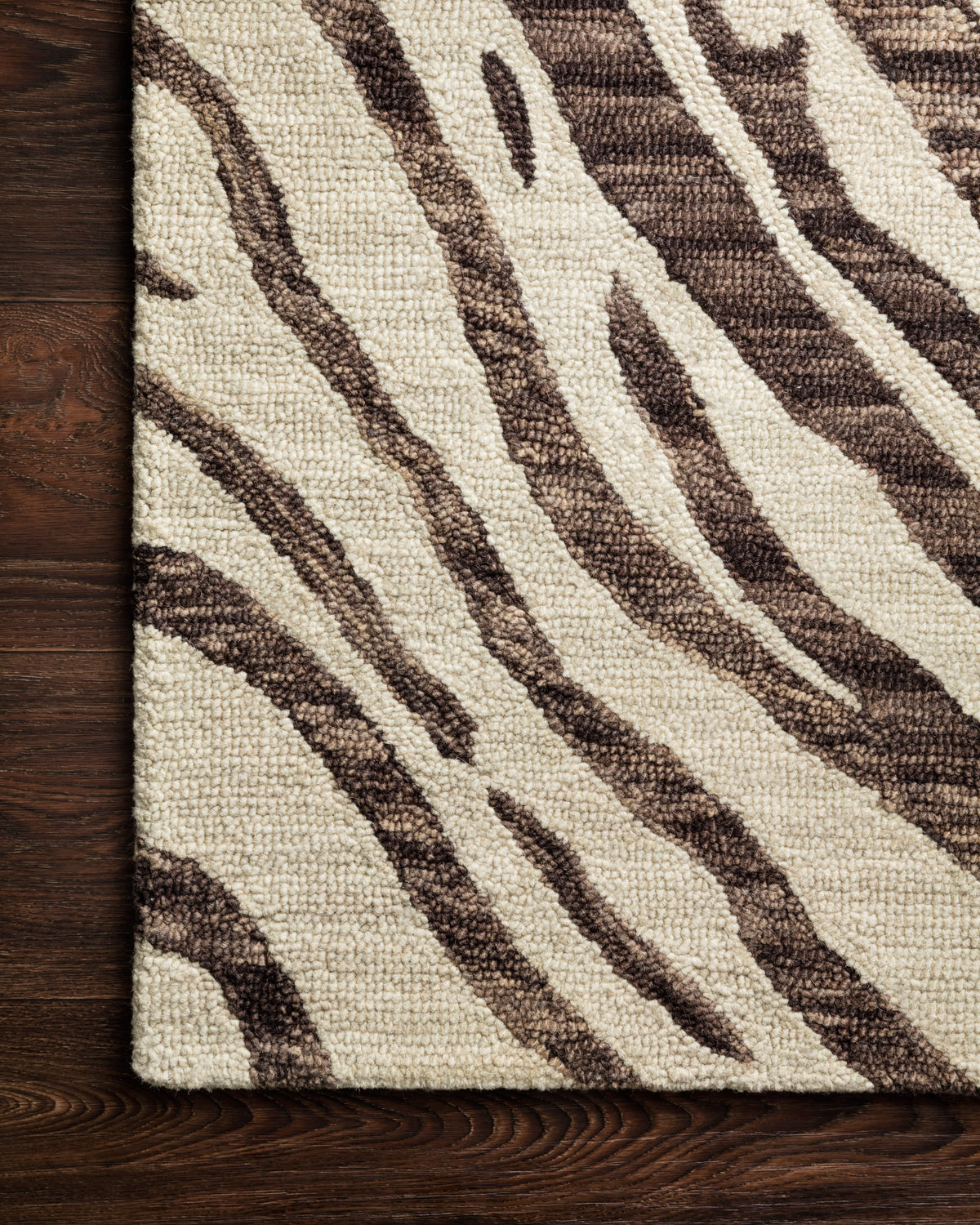 Masai 18" x 18" Sample Rug