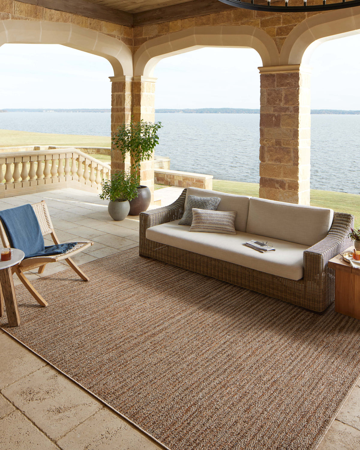 Merrick 18" x 18" Sample Rug