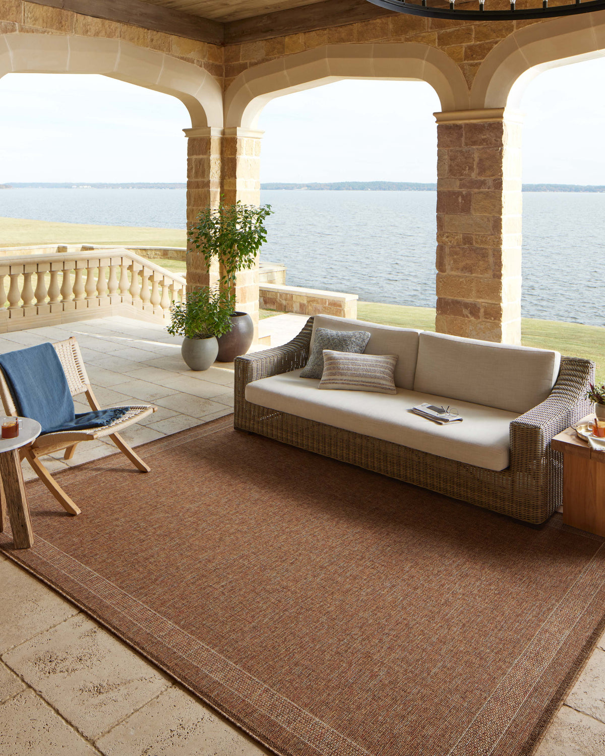 Merrick 18" x 18" Sample Rug