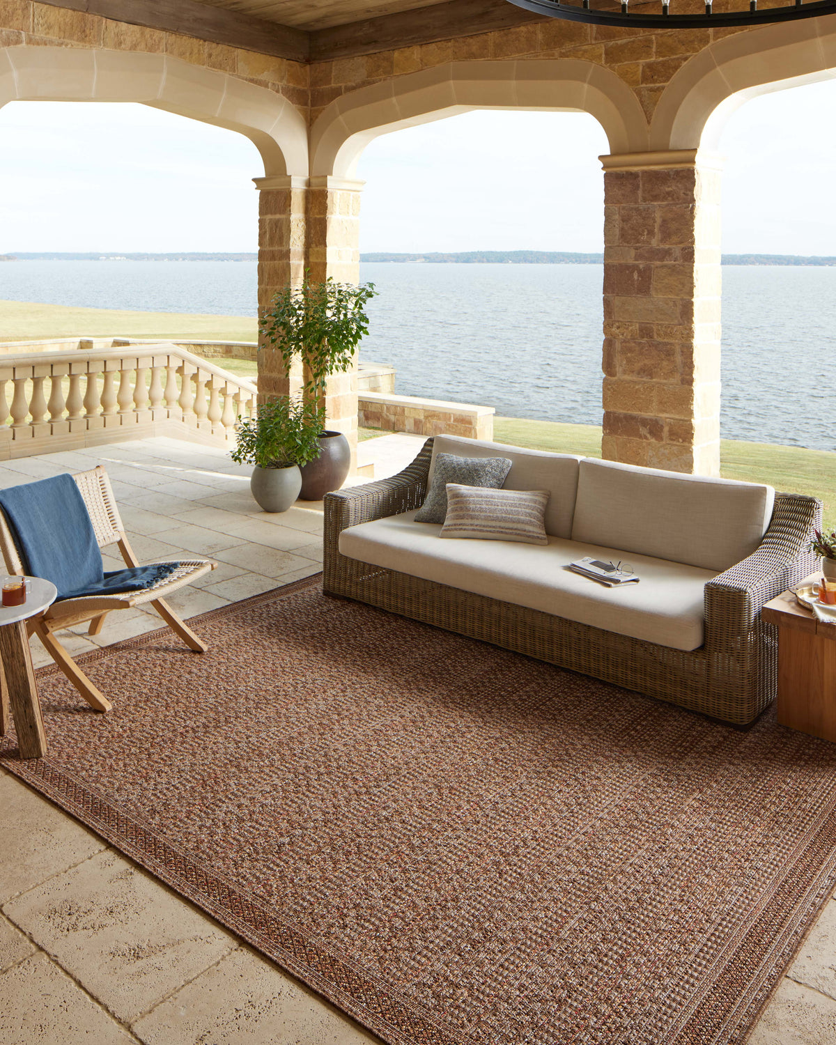 Merrick 18" x 18" Sample Rug