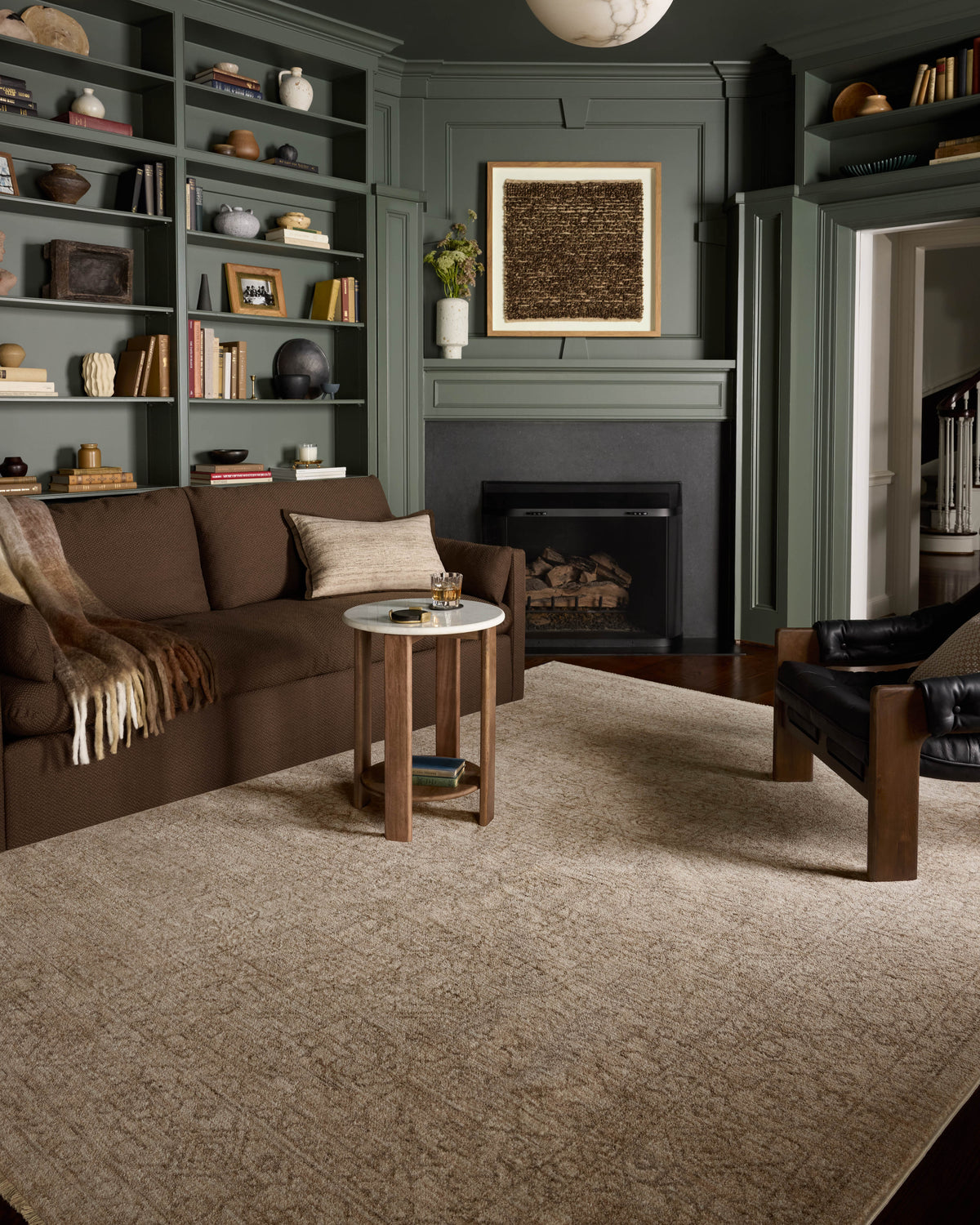 Loloi Newman 7'-10" x 7'-10" Round Area Rug