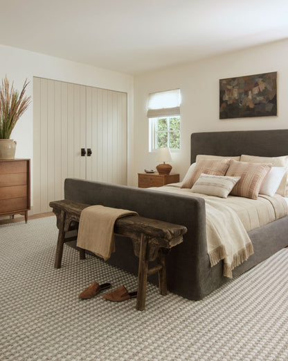 Amber Lewis X Loloi Ojai 18" X 18" Sample Rug