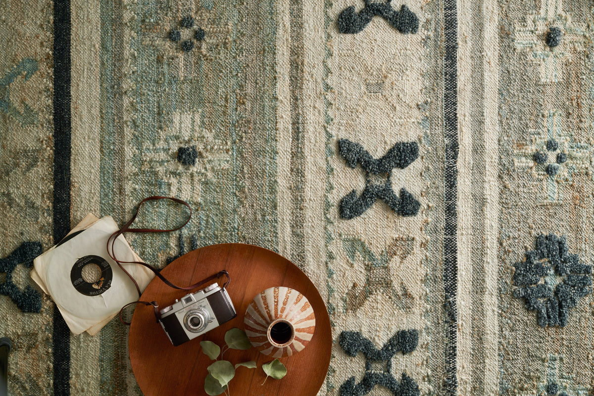 Loloi Owen 18" x 18" Sample Rug