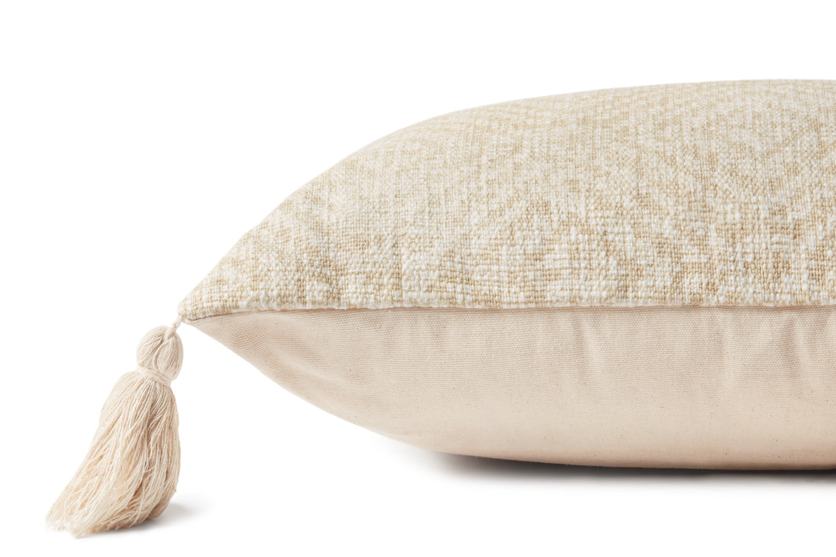 Loloi P0621 Pillow