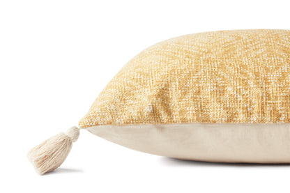 Loloi P0621 Pillow