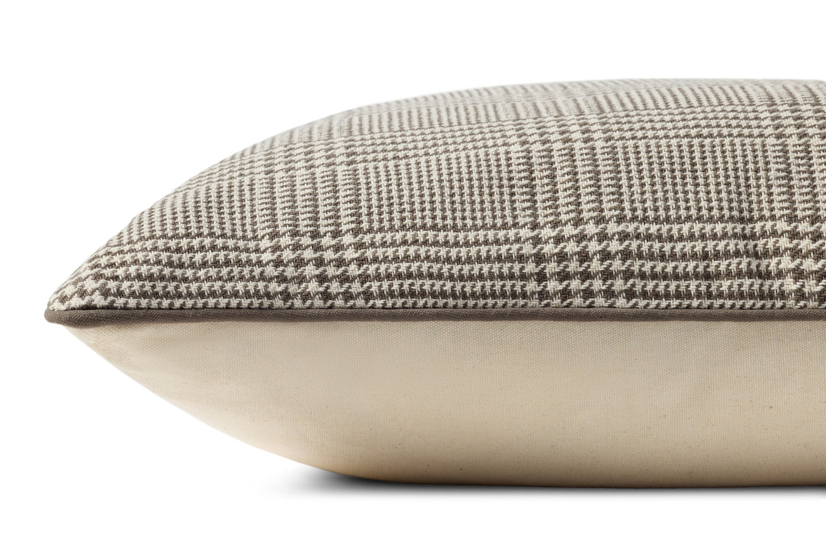 Amber Lewis X Loloi Navarro Pillow