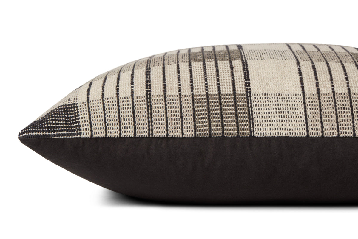 Amber Lewis X Loloi Pal0009 Ivory / Black 22" X 22" Pillow