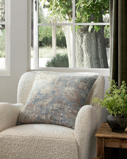 Amber Lewis X Loloi Pal0015 Sky / Natural 22" X 22" Pillow