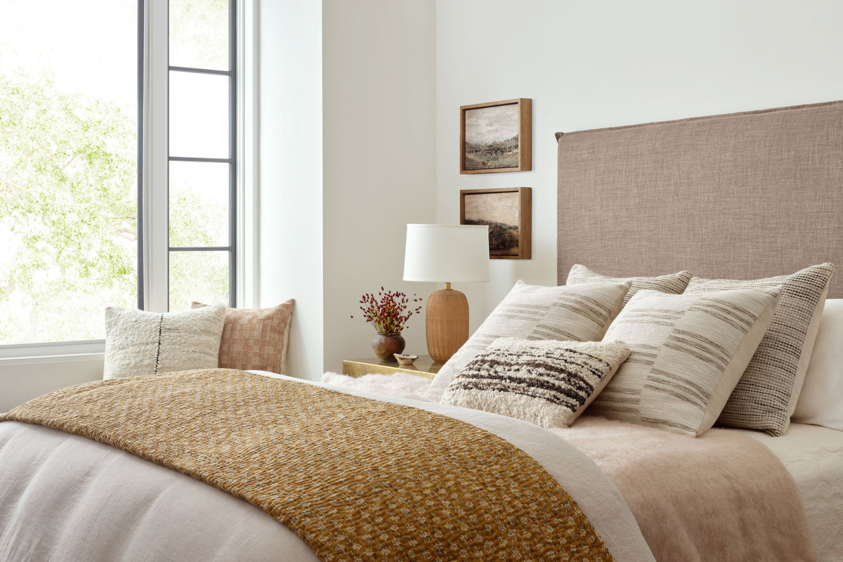 Amber Lewis X Loloi Morro Natural / Grey 22'' X 22'' Pillow