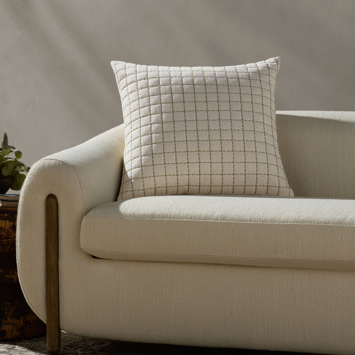 Magnolia Home by Joanna Gaines x Loloi Hattie Natural / Green 22'' x 22'' Pillow