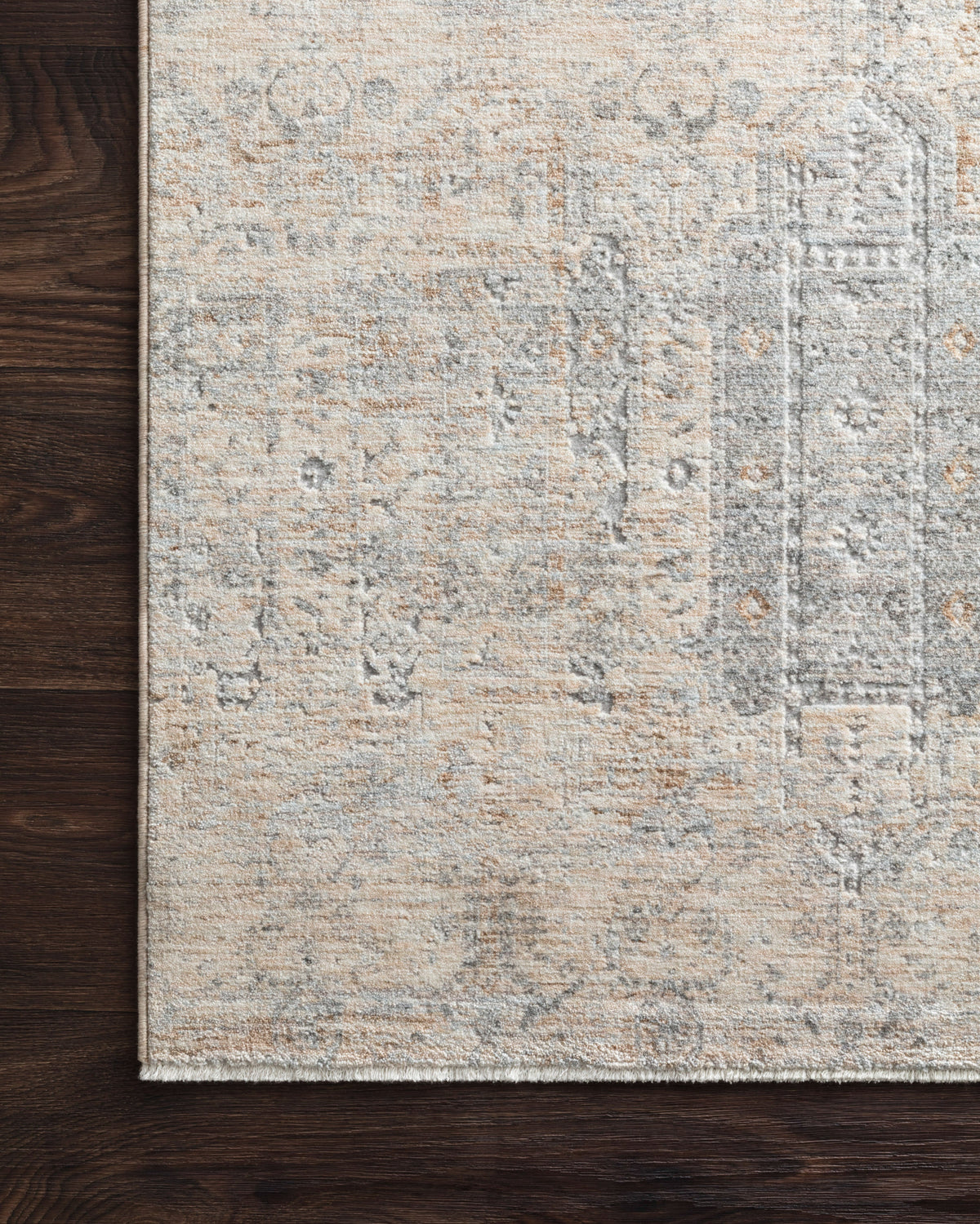 Loloi 7'-10" x 7'-10" Round Area Rug