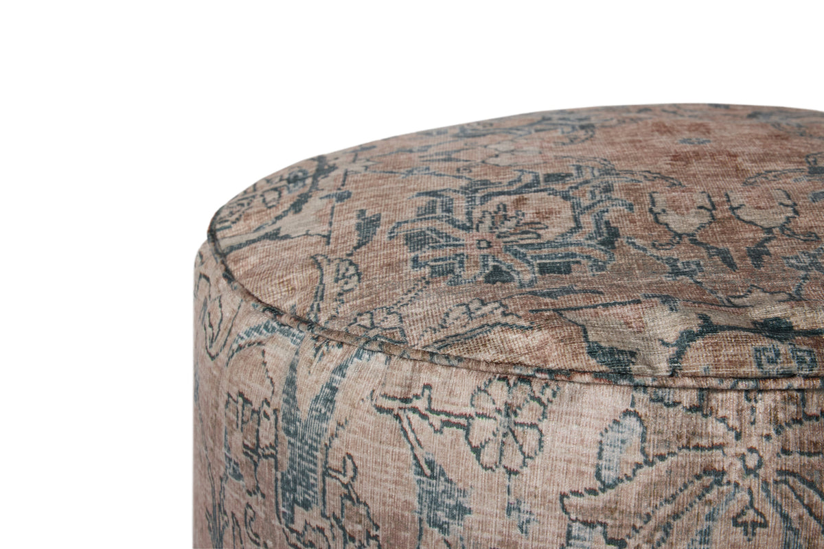 Loloi LPF558 Taupe 18x 18 x 20 Pouf