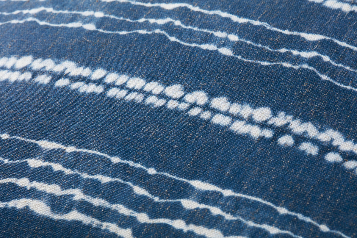 Indigo / Ivory 24 x 24 x 8 Pouf