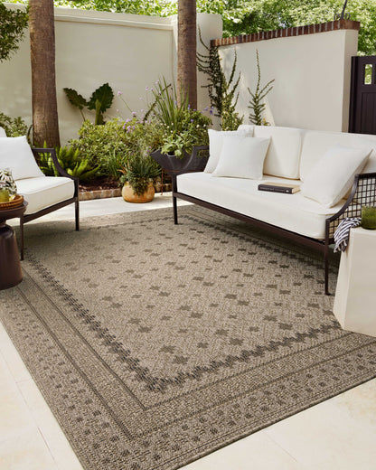 Chris Loves Julia x Loloi Providence 18" x 18" Sample Rug