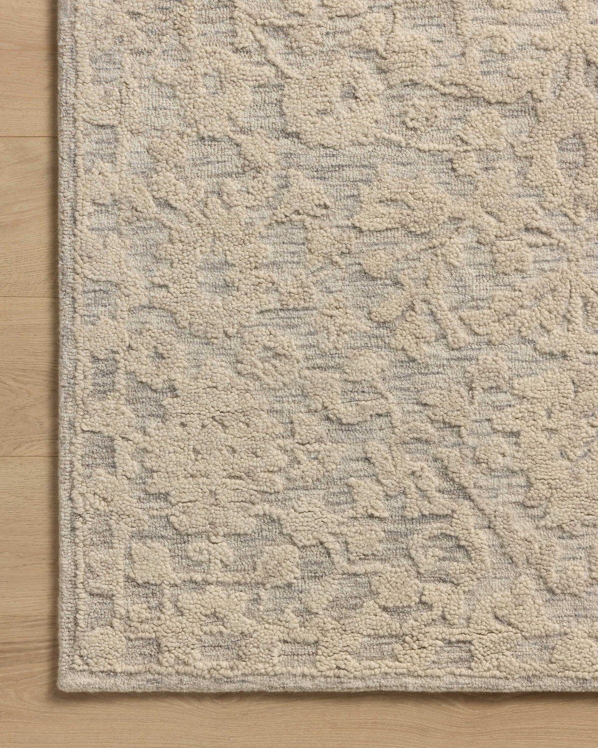 Loloi 2'-3" x 3'-9" Accent Rug