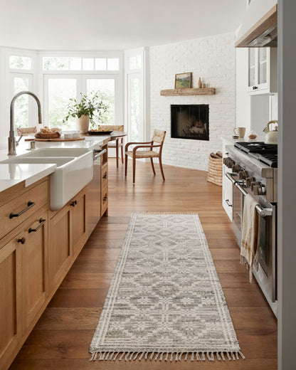 Angela Rose x Loloi Rivers 18" x 18" Sample Rug