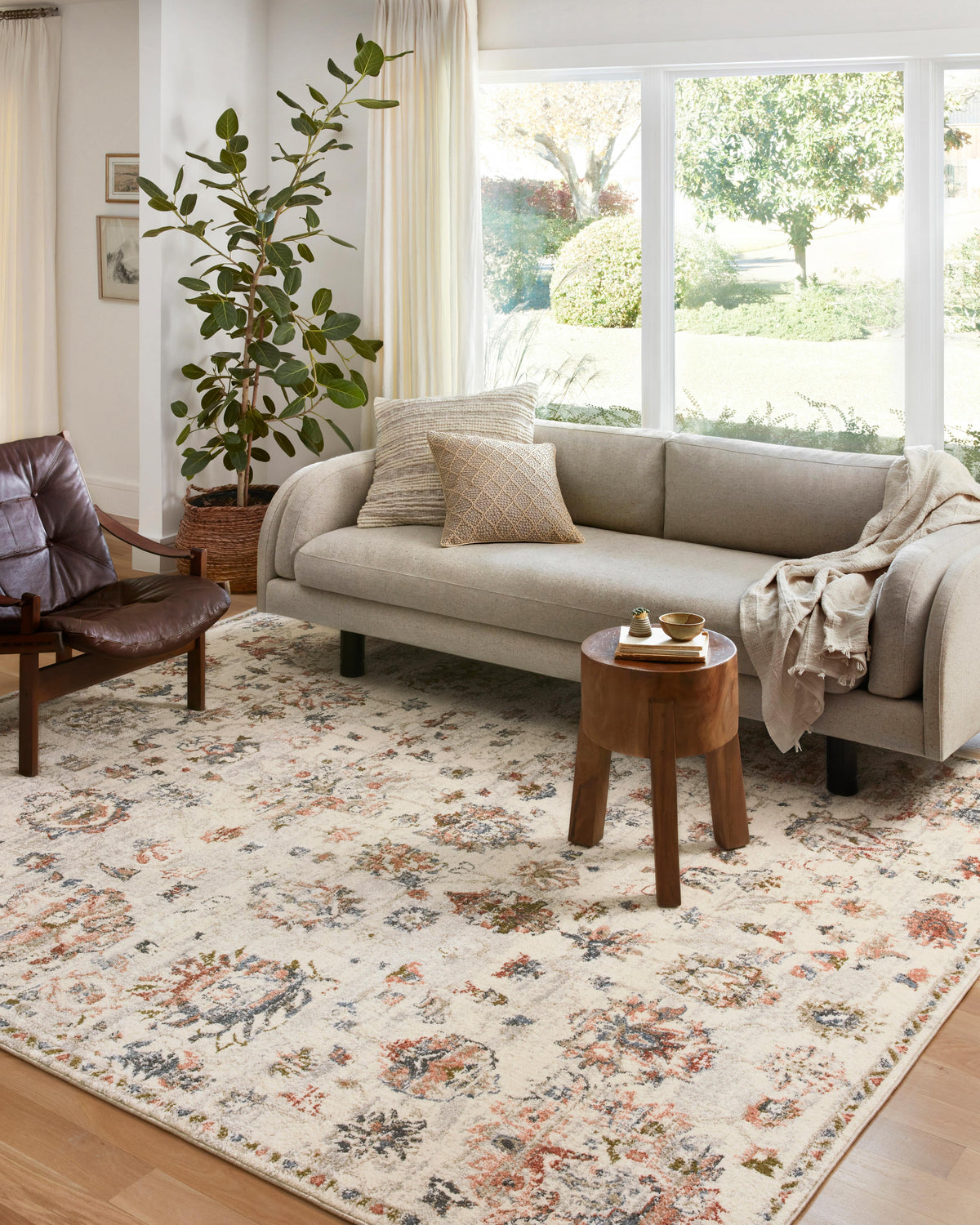 Loloi 18" x 18" Sample Rug