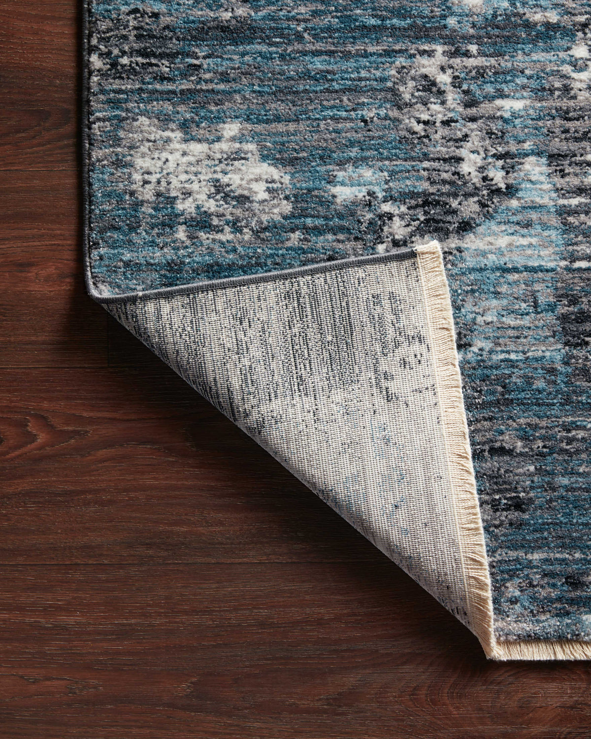Loloi 2'-3" x 3'-10" Accent Rug
