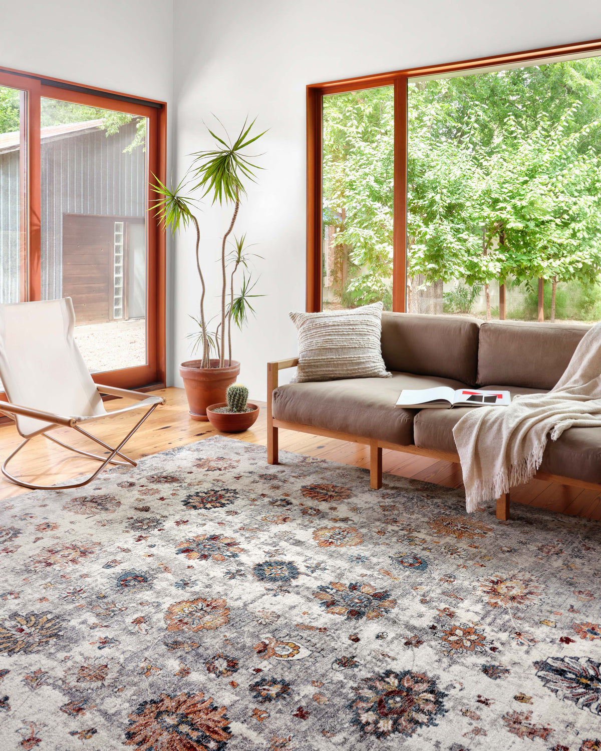 Loloi 18" x 18" Sample Rug