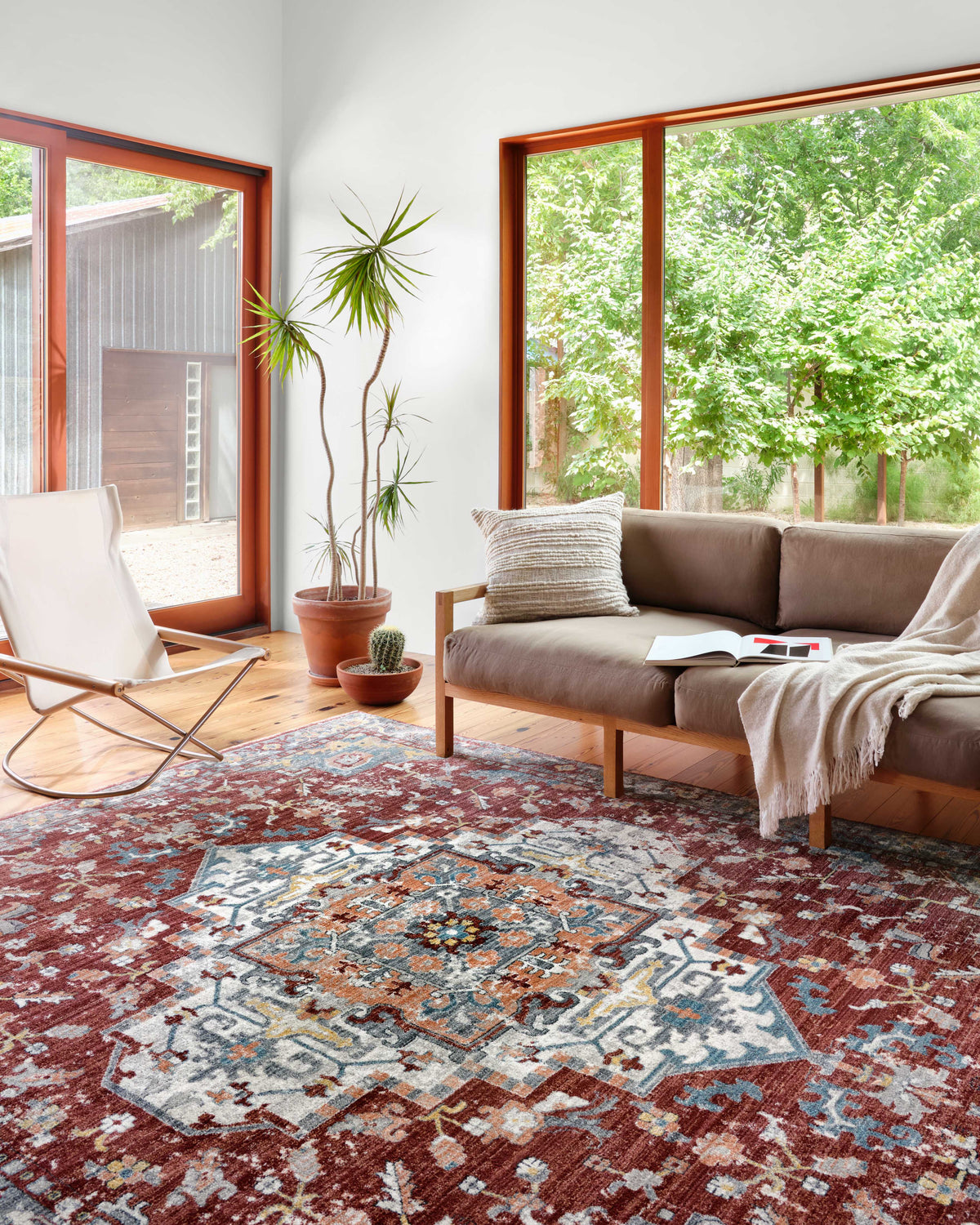 Loloi 18" x 18" Sample Rug