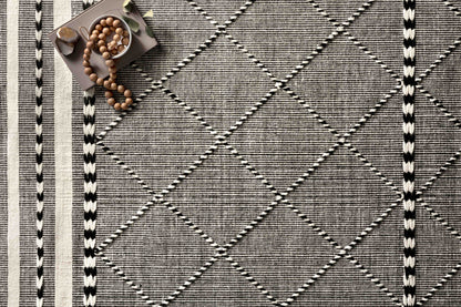 Loloi 18" x 18" Sample Rug
