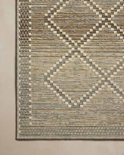 Loloi 2'-3" x 7'-7" Indoor/Outdoor Runner Rug
