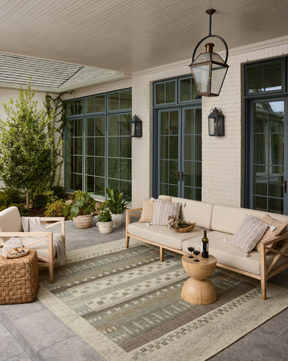 Loloi 18" x 18" Indoor/Outdoor Sample Rug