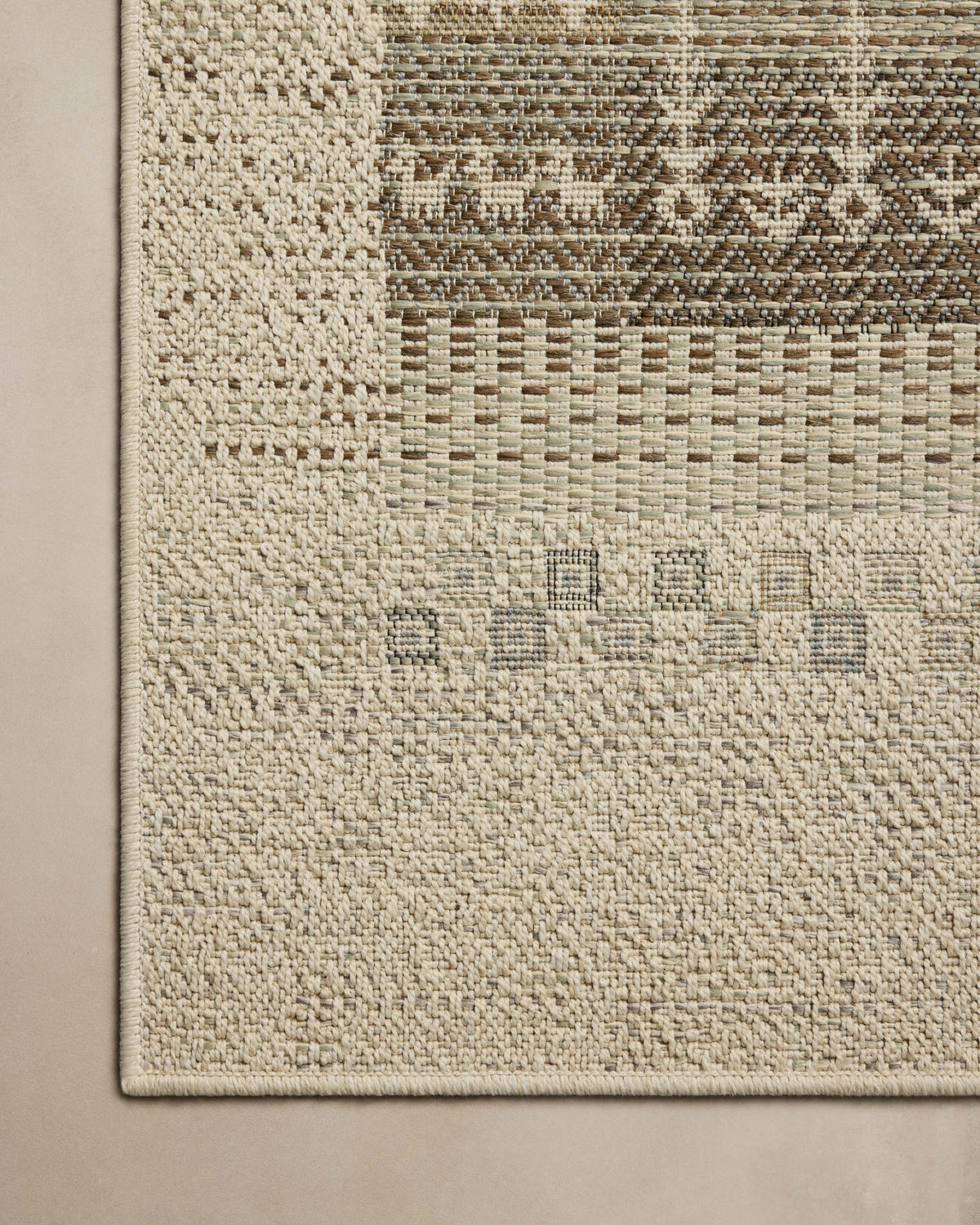 Loloi Indoor/Outdoor Accent Rug