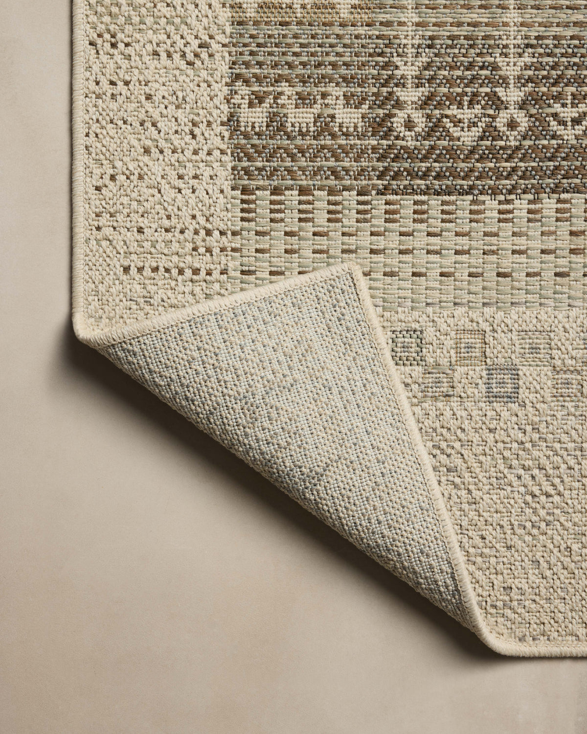 Loloi Indoor/Outdoor Accent Rug