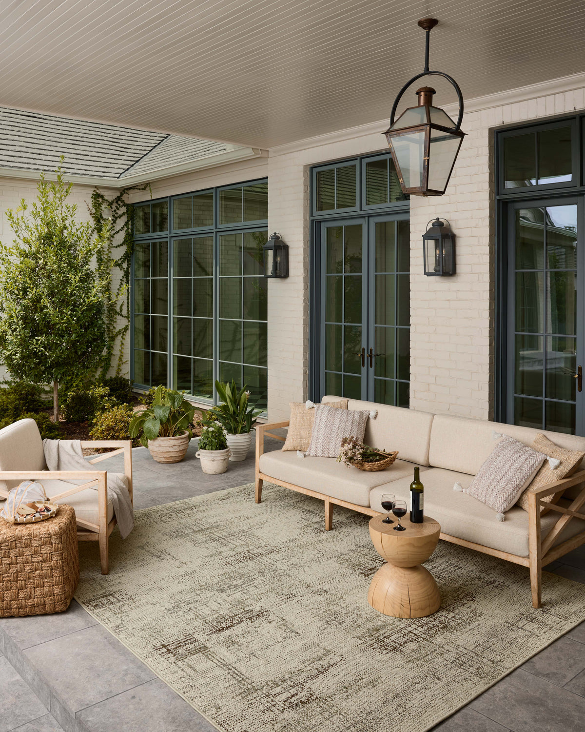 Loloi Indoor/Outdoor Accent Rug