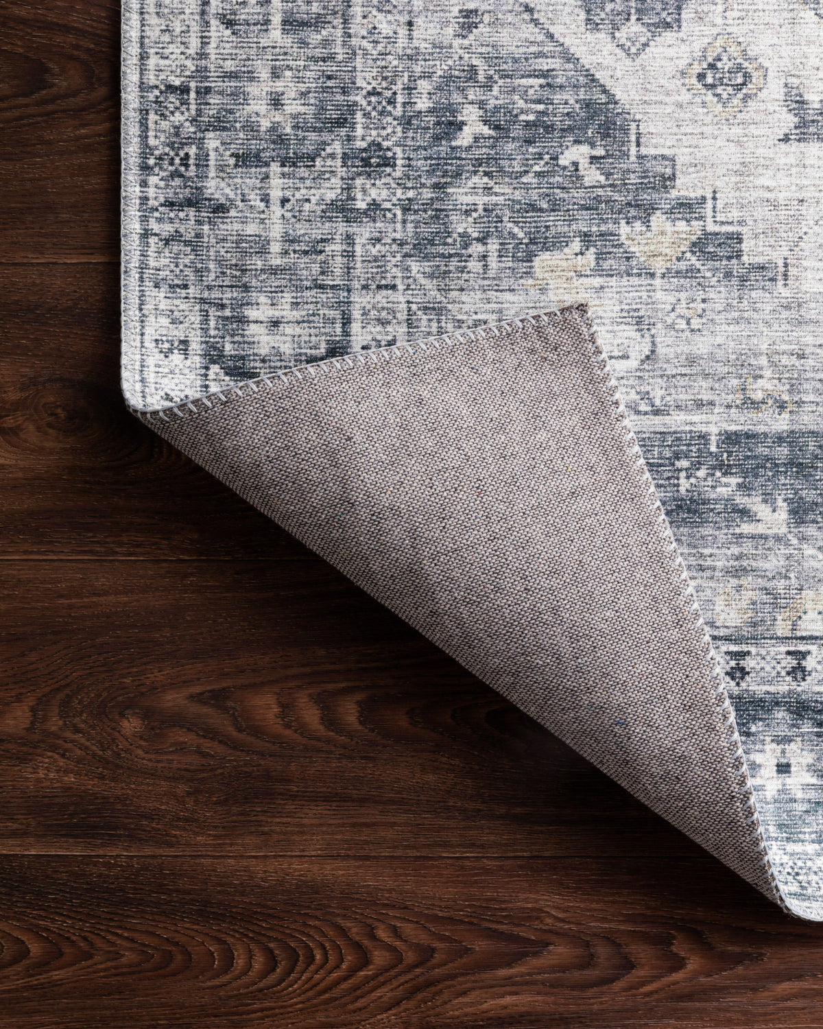 Loloi Skye Round Area Rug