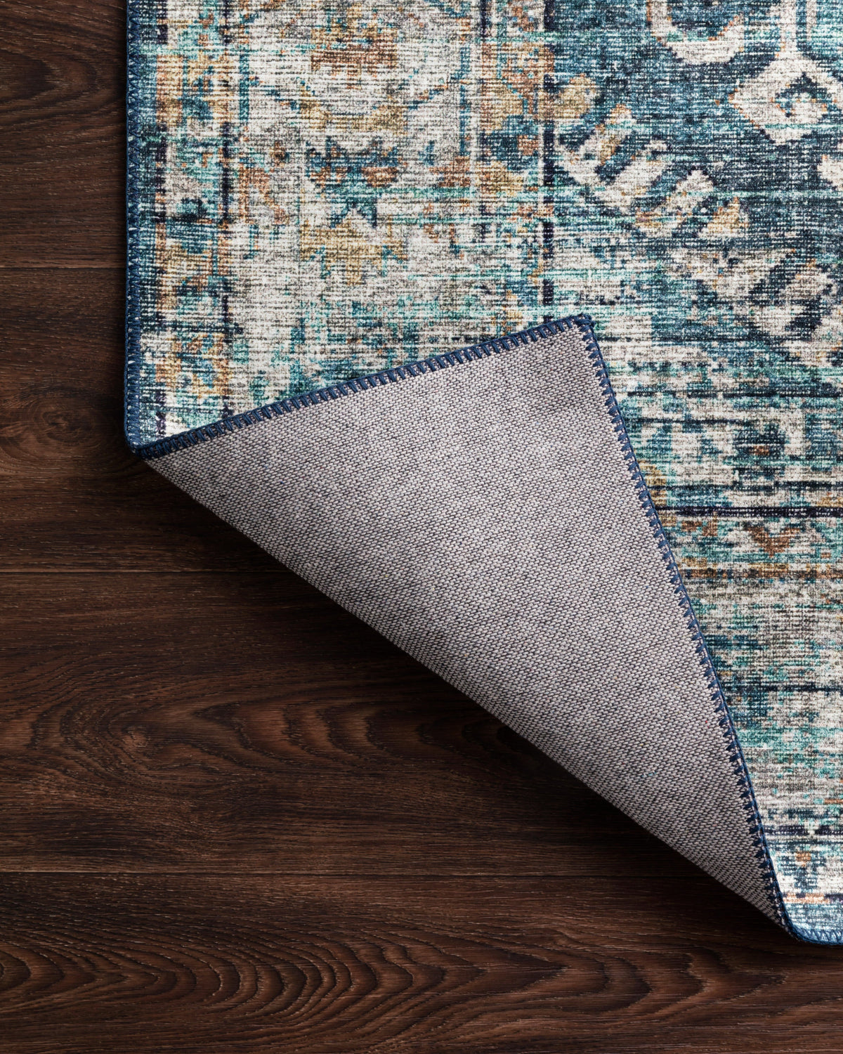 Loloi Skye Round Area Rug