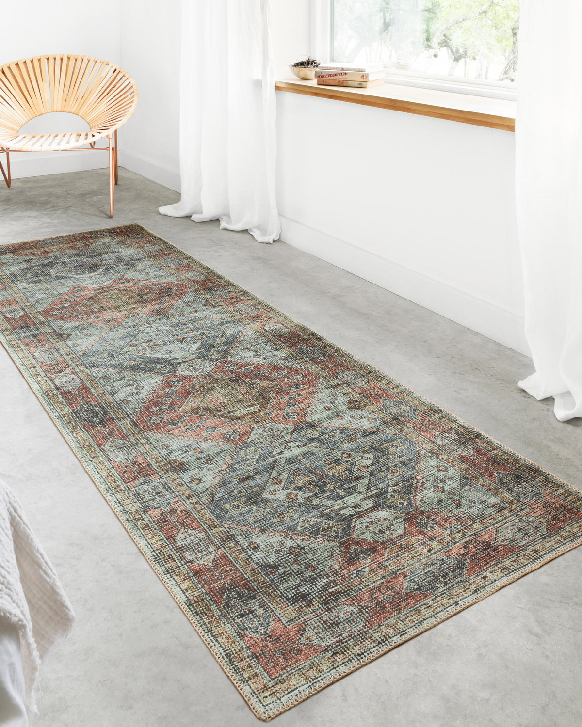 Loloi Skye 18" x 18" Sample Rug