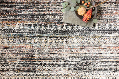 Loloi Aria 18" x 18" Sample Rug