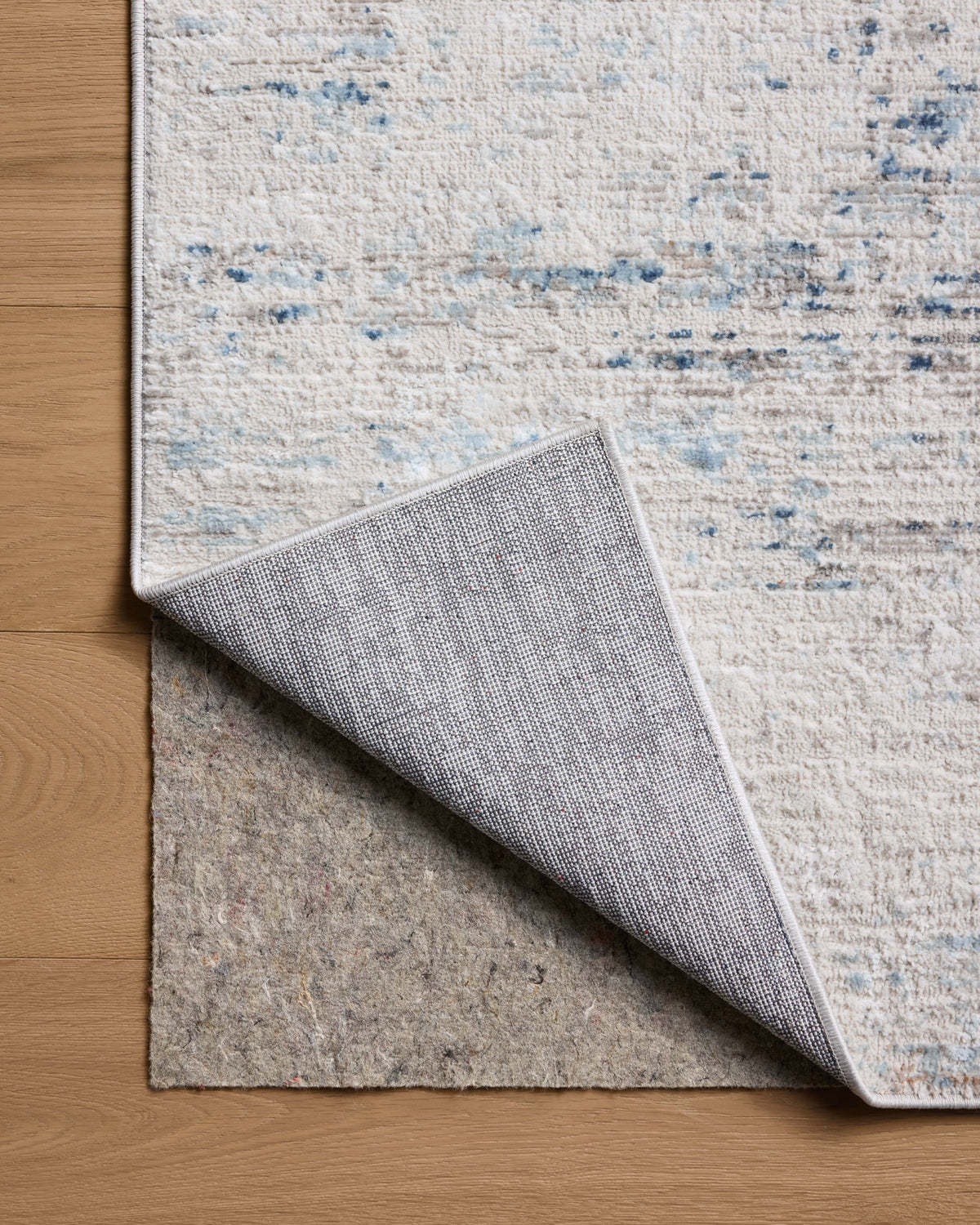Loloi Townes 18" x 18" Sample Rug