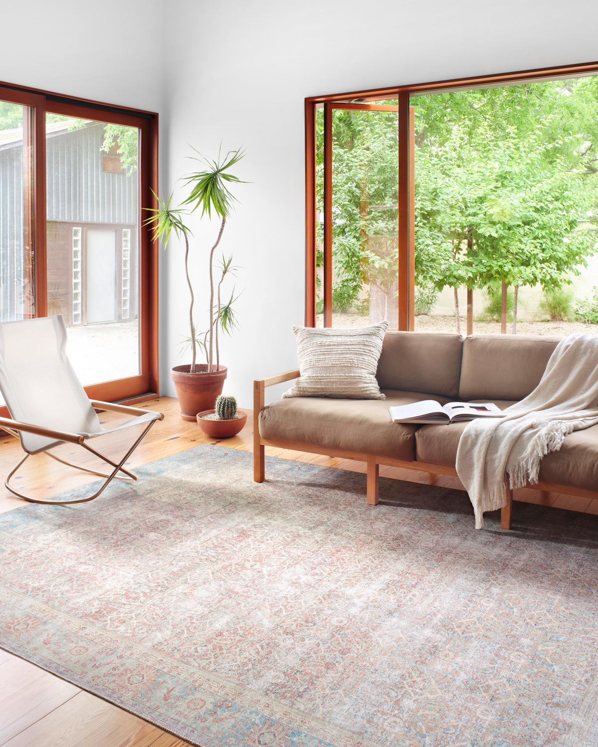 Loloi Wynter 18" x 18" Sample Rug