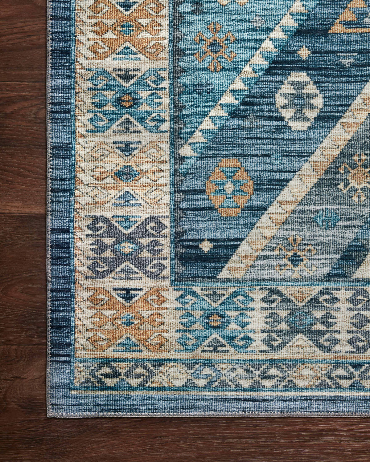 Loloi Zion 2'-6" x 7'-6" Runner Rug