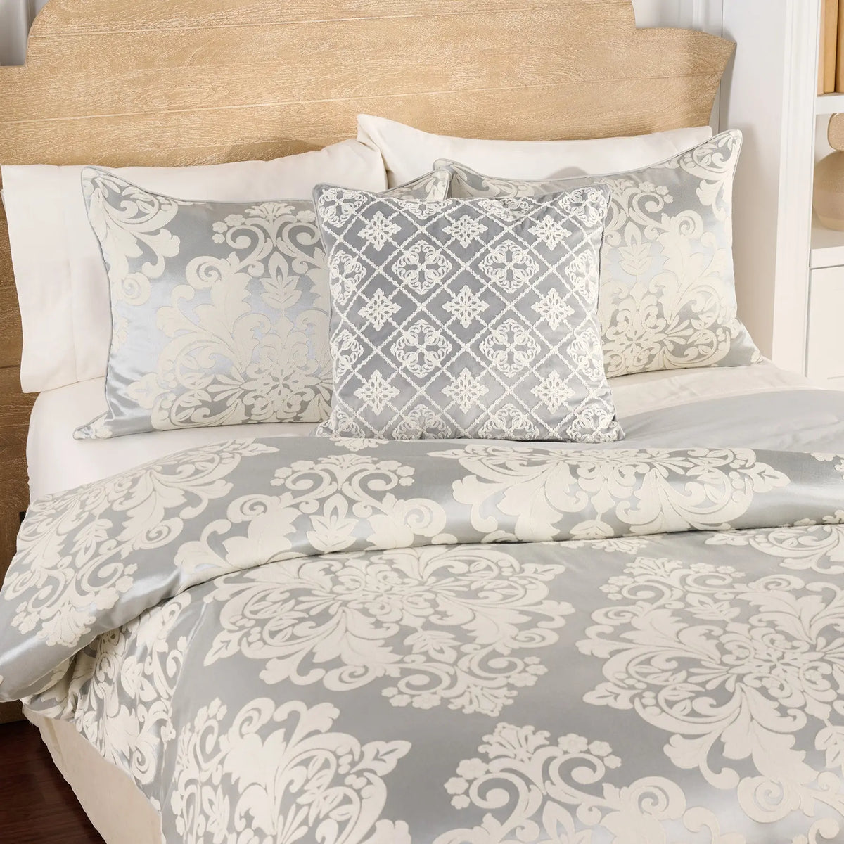 Hotel Du Cobb Jacquard Damask Comforter Set by Dennis Basso - Full Size
