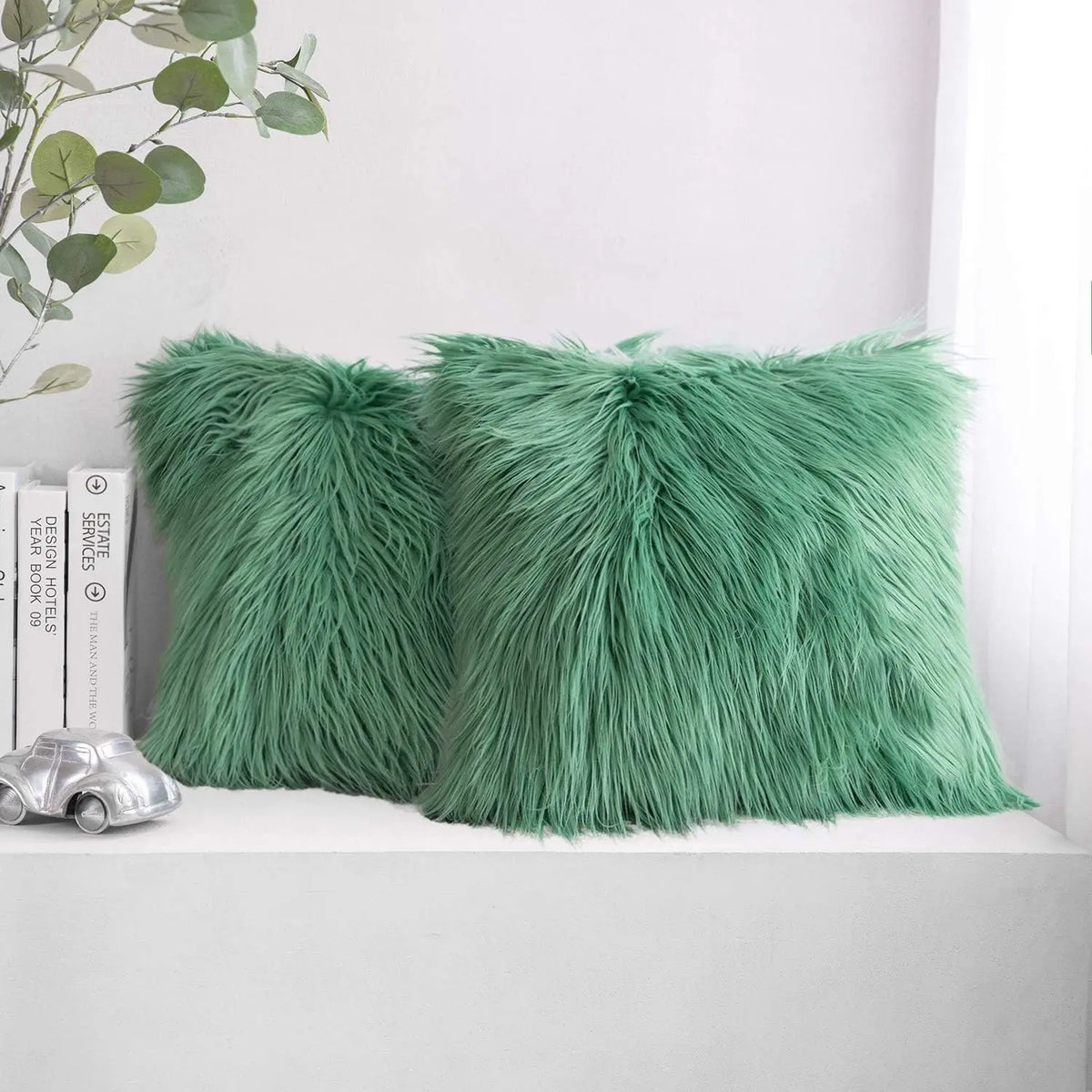 Pack of 2 Faux Fur Throw Pillow Covers - 18X18 Inch, Soft Polyester, Top Grade Materials, Machine Washable, Perfect for All Seasons